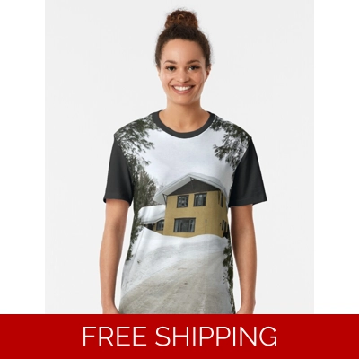 Le Studio Graphic T-Shirt Guest House Winter 2020